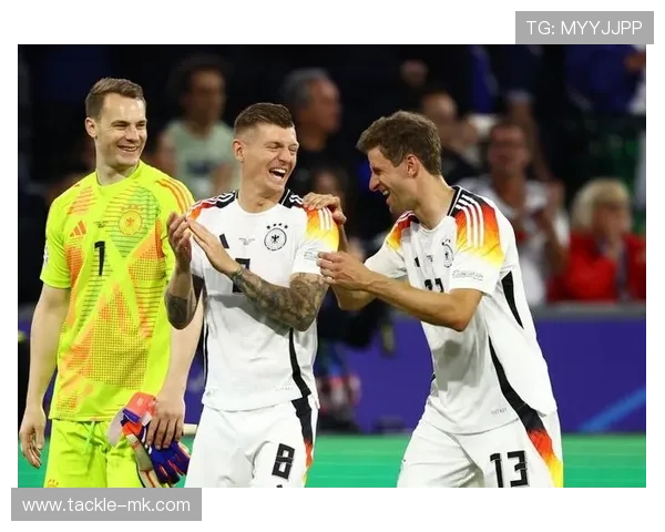 克罗斯精准传球展现大师级视野，球队进攻流畅性大幅提升